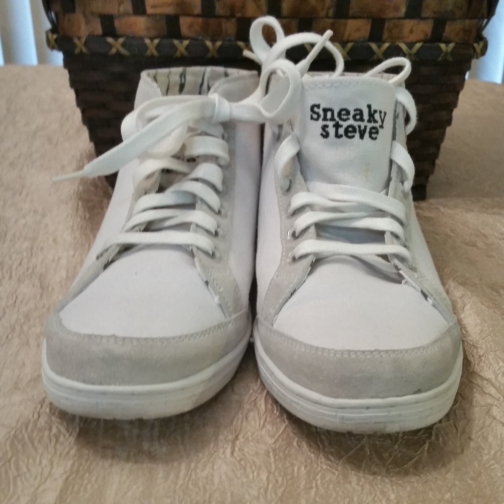 $$$ Sneaky Steve Flathead Sneakers $$$